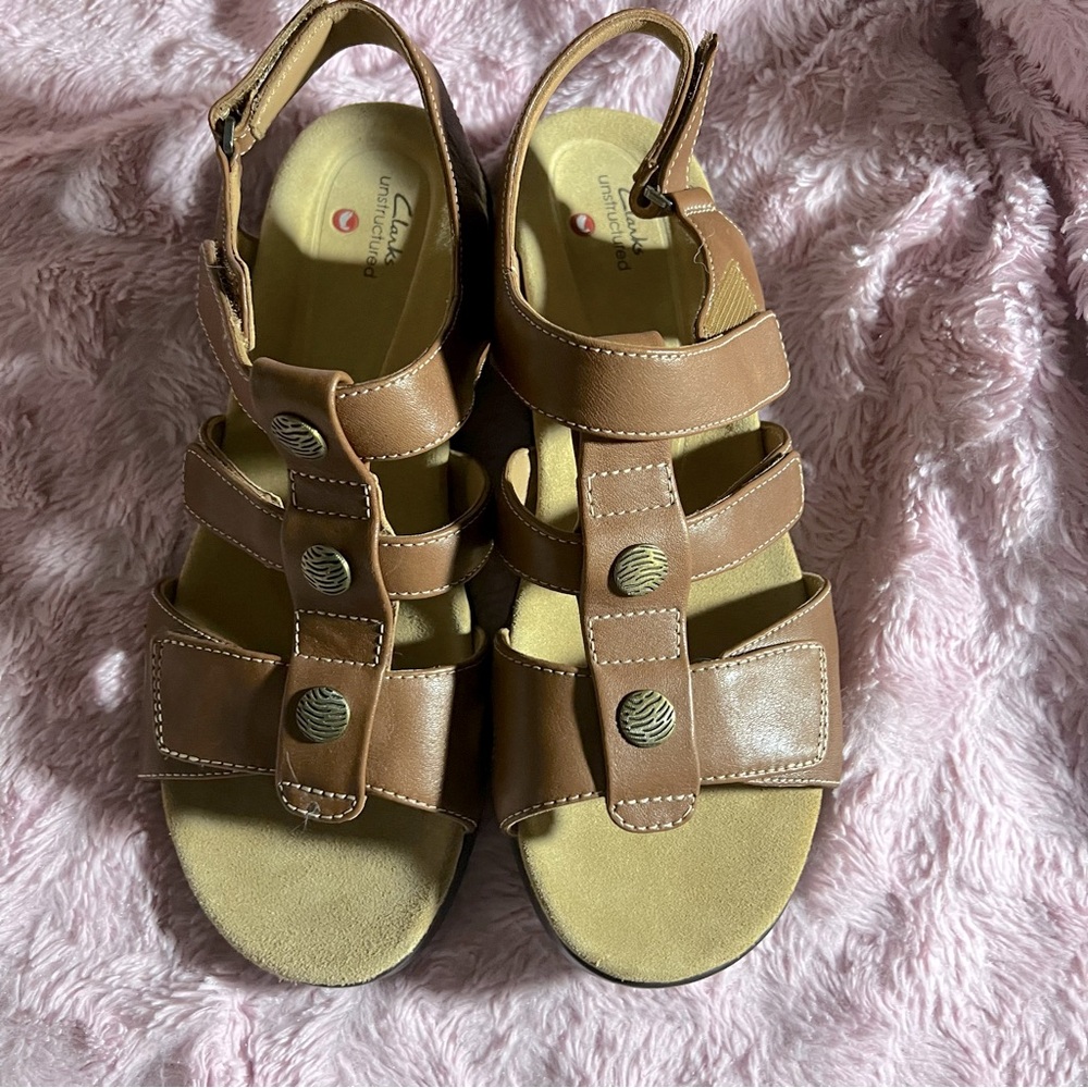 Women’s Clarkes Kaylyn Step leather sandals
